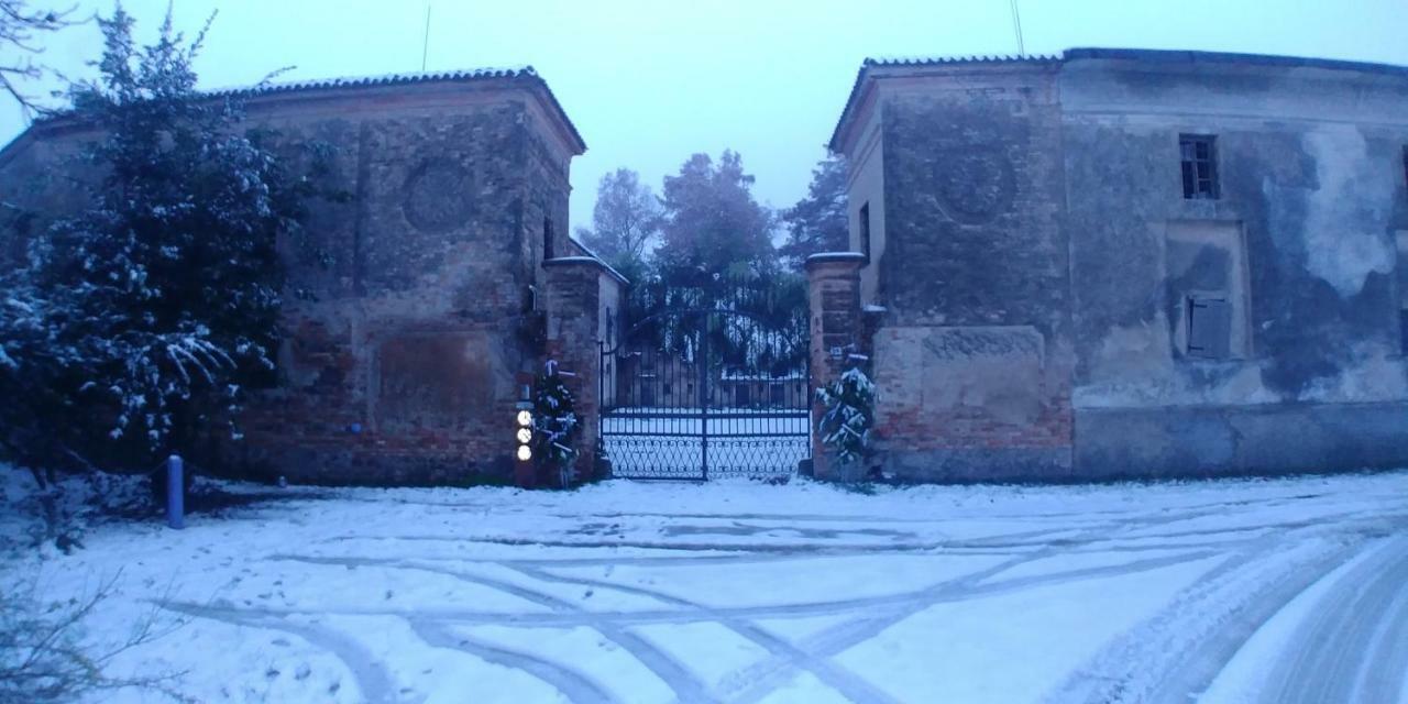 Lo Scrigno Di Lara Villa Ceresara Екстериор снимка